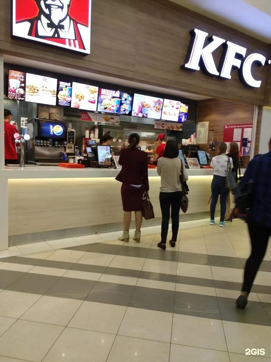 Парк хаус просп ямашева 46 казань фото KFC, ресторан быстрого обслуживания, Park House, проспект Ямашева, 46, Казань - 