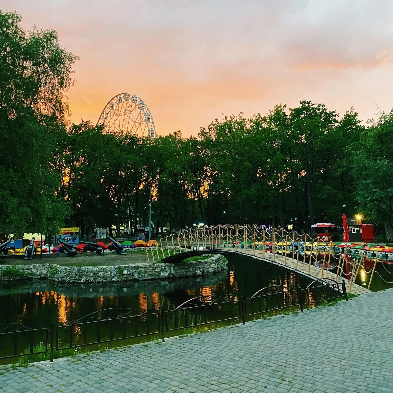 Парк имени гагарина фото Любимый Парк им. Юрия Гагарина 53.229587, 50.200715 #ЛюбимаяСамара436 #СДнемРожд