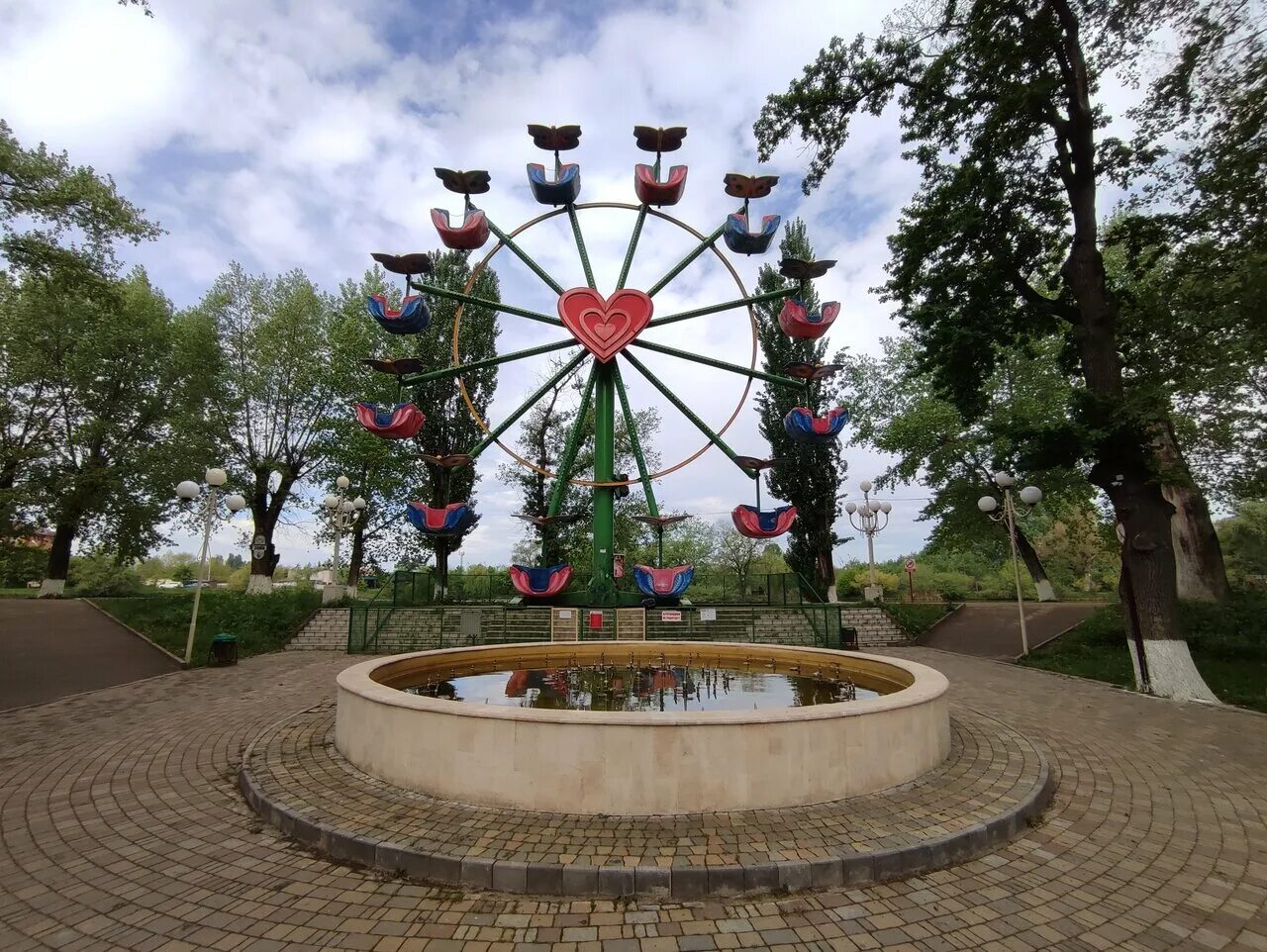 Парк имени кирова пятигорск фото park's Парк культуры и отдыха им. С. М. Кирова in specifics, Stavropol Territory