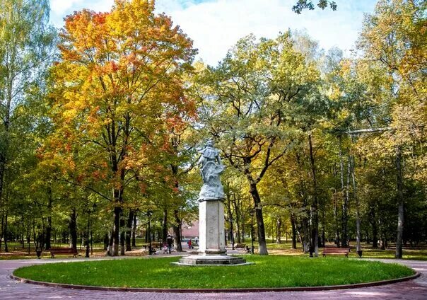 Парк имени пушкина фото Парк имени А.С. Пушкина, Брянск. Отели рядом, фото, видео, как добраться - Турис