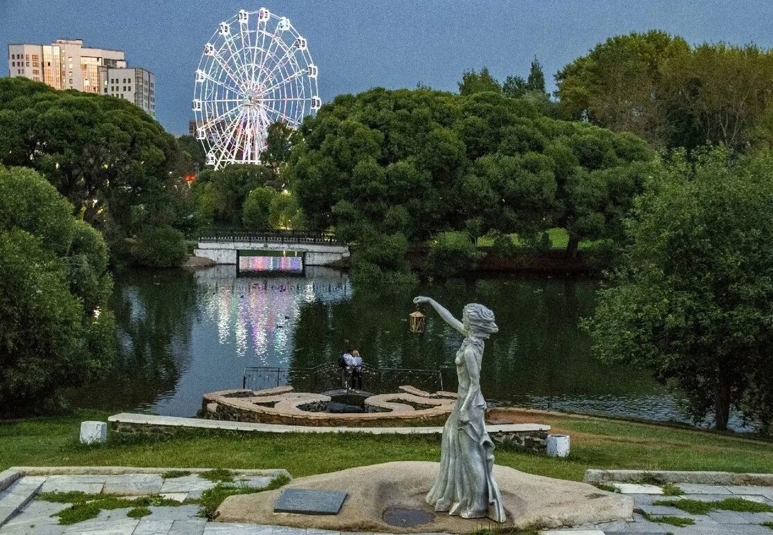 Парк кирова фото Kirov Park will be repaired in April. At the first stage of repair, sports groun