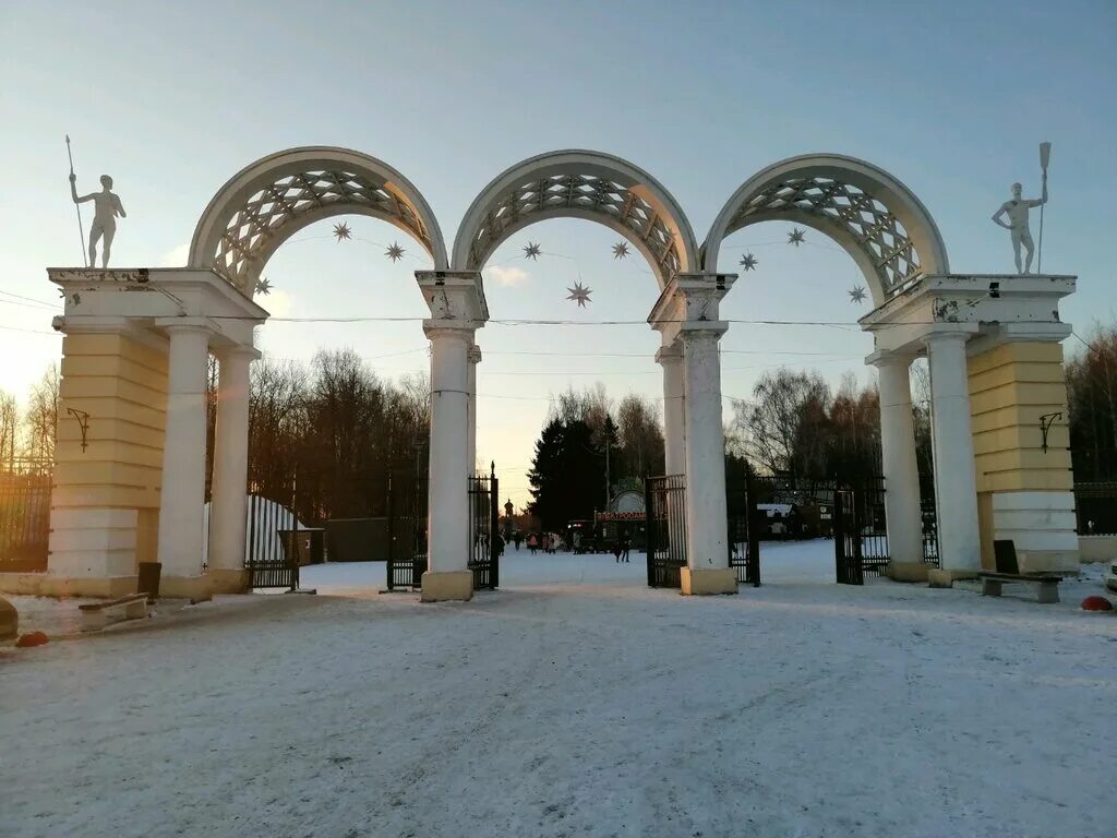 Парк кирова ижевск фото Арка главного входа, decorative object, honor board, Udmurtian Republic, Izhevsk