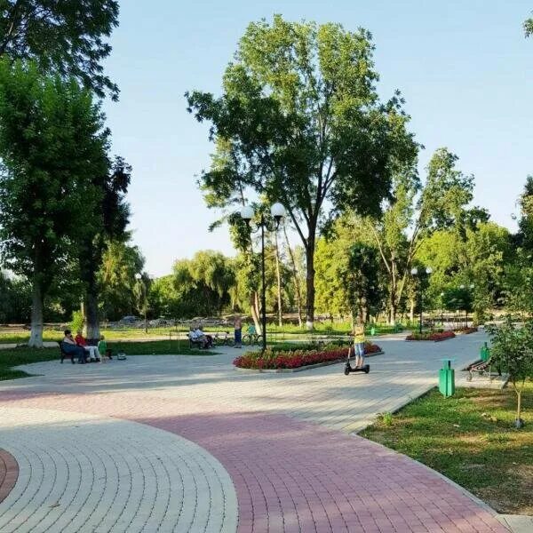 Парк комсомольский динская фото краснодарский край Как Динская хорошеет Жизнь прекрасна и удивительна! Дзен