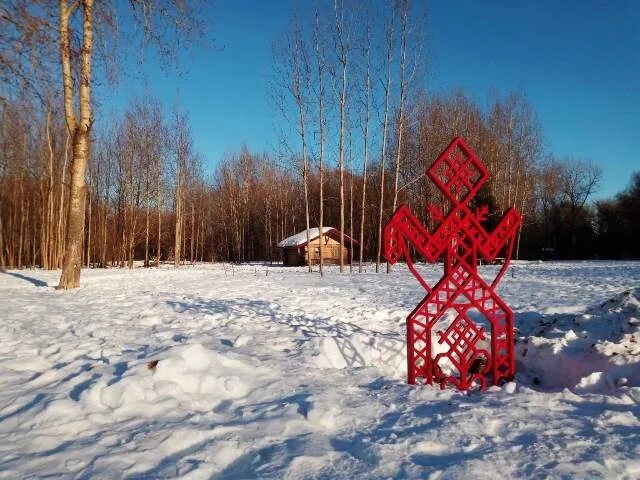 Парк красное поле великий новгород фото В Великом Новгороде появилась новая инсталляция языческого содержания. Вчера Пар