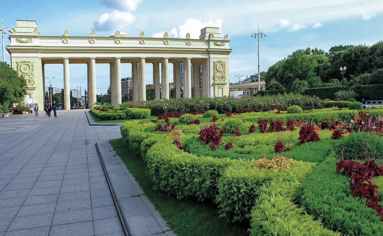 Парк культуры горького москва фото Зачем нужна программа развития Транспортного комплекса 2030
