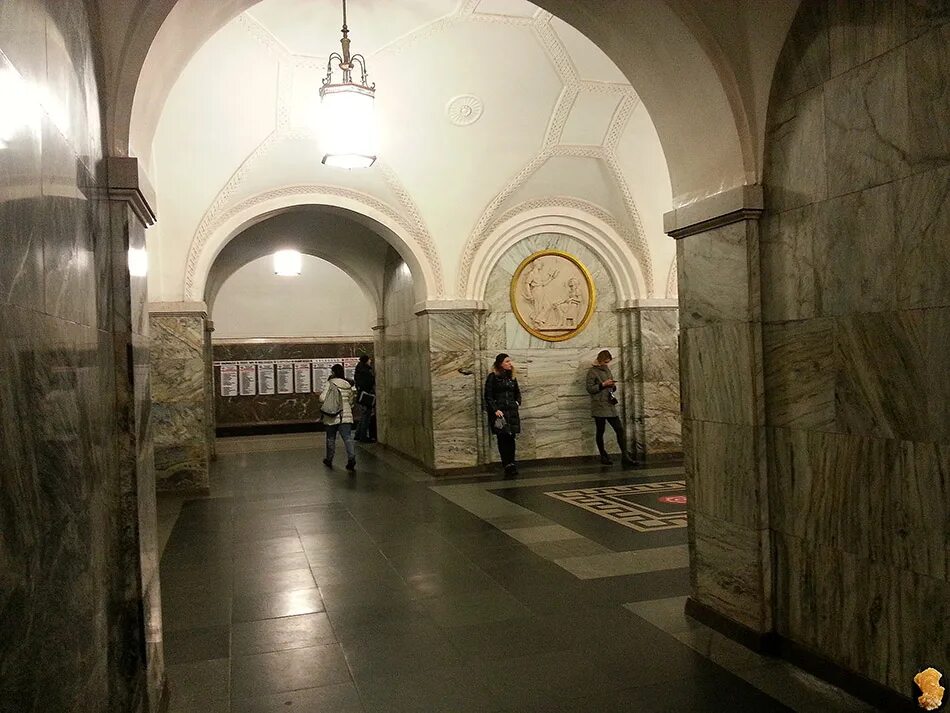 Парк культуры кольцевая фото Магазин парк культуры метро