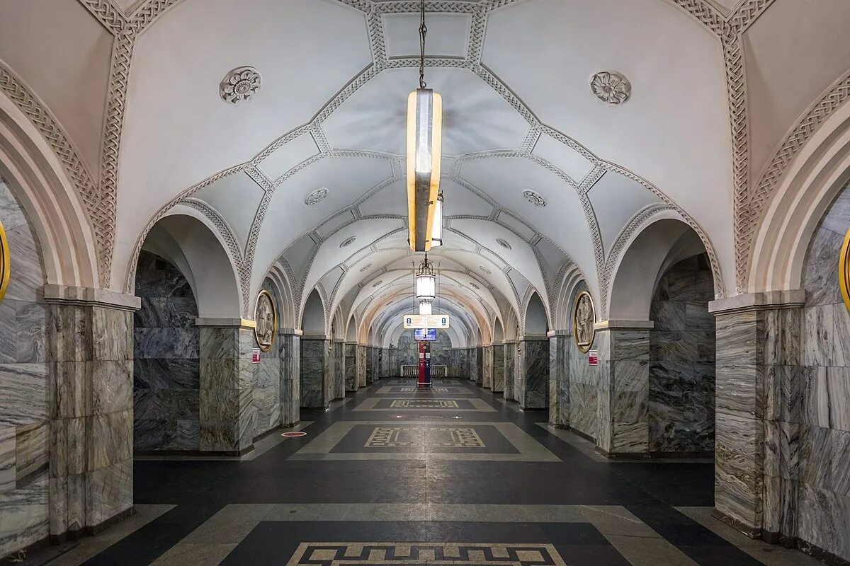 Парк культуры метро кольцевая фото Файл:Metro MSK Line5 Park Kultury.jpg - Википедия