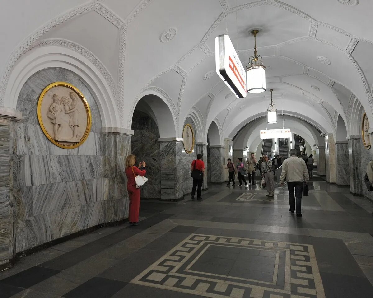 Парк культуры метро кольцевая фото Станция метро "Парк культуры"