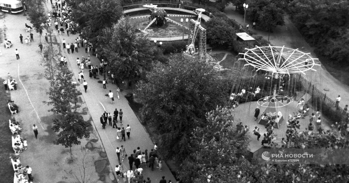 Парк культуры старые фото ЦПКиО имени М.Горького в Москве Библиотека изображений "РИА Новости"
