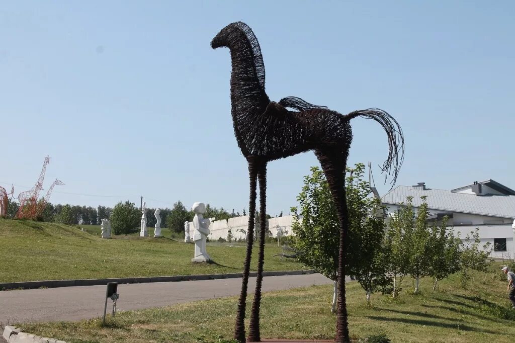 Парк легенда пенза фото Скульптурный парк Легенда