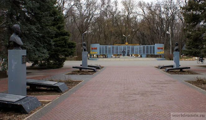 Парк ленина батайск фото Парк им. Ленина в Батайске Дороги мира