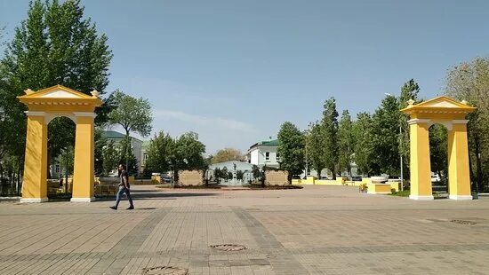Парк ленина оренбург фото Statue of Lenin (Orenburg): AGGIORNATO 2021 - tutto quello che c'è da sapere - T