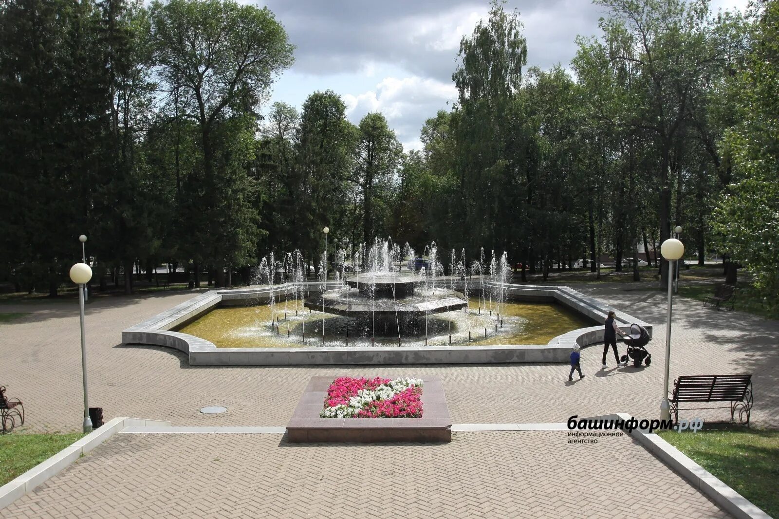 Парк ленина в уфе фото В Уфе для парка имени Ленина выбирают новое название