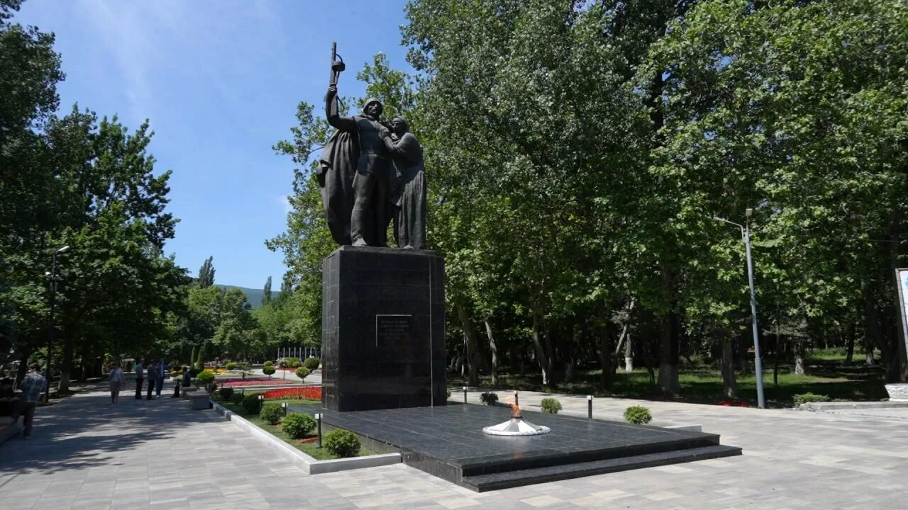 Парк ленинского комсомола фото Реконструкция парка Ленинского комсомола завершится раньше установленного срока