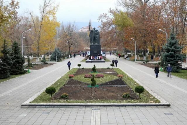 Парк ленинского комсомола махачкала фото Дирекция парков и скверов будет создана в Махачкале АиФ Дагестан