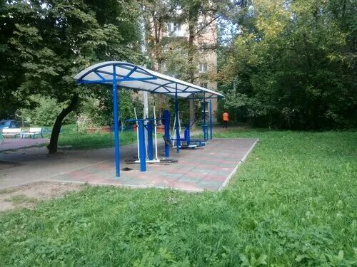 Парк леонидовка мытищи фото Панорама: Спортплощадка, спортплощадка, Московская область, Мытищи, микрорайон Л