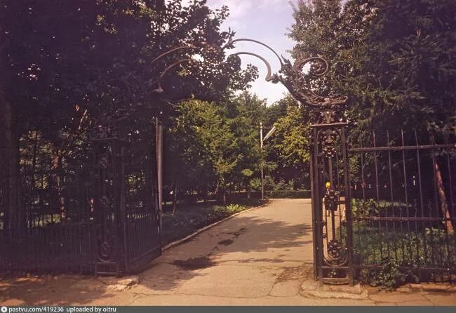 Парк липки саратов фото Решётка Page 162 Фотографии старого Саратова