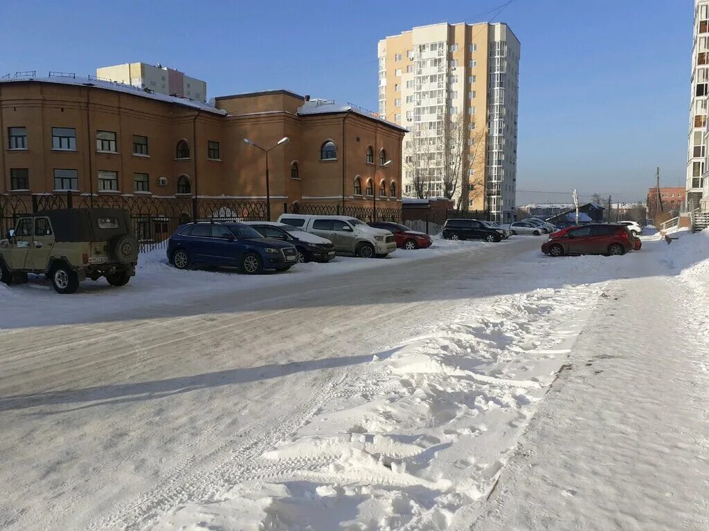 Парк мира ул гагарина 52 фото Автомобильная парковка, автомобильная парковка, ул. Гагарина, 52, Кемерово - Янд