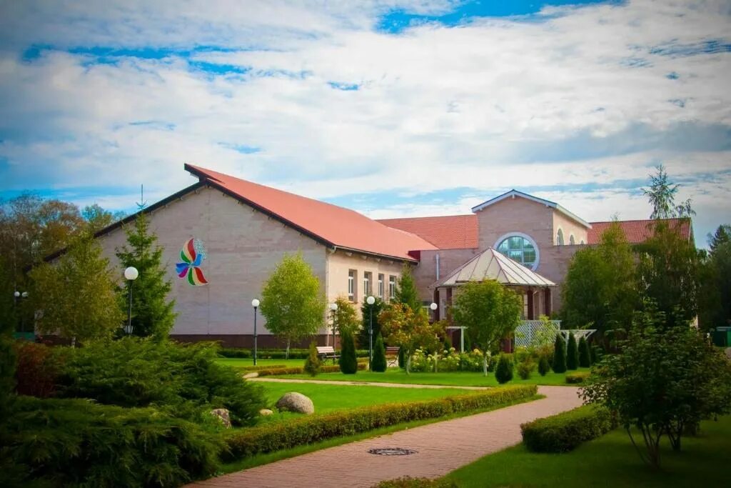 Парк отель истра фото Парк-Отель Союз Истра 3*, Кострово, цены от 6100 руб. 101Hotels.com