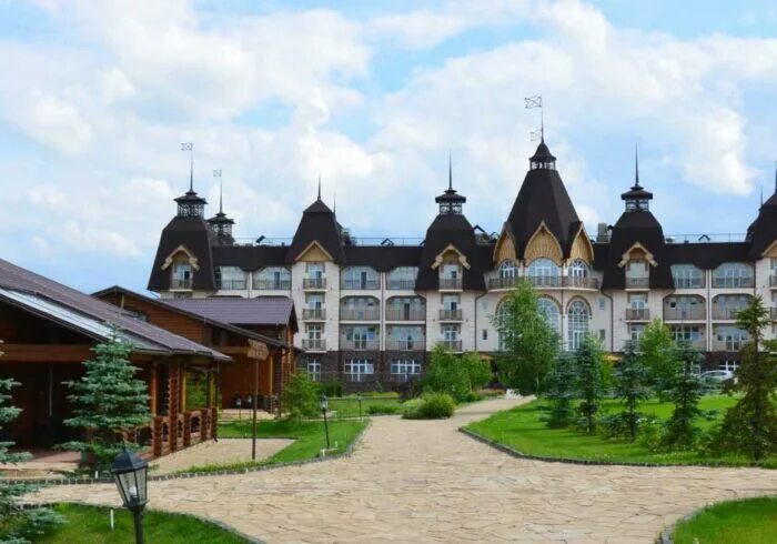 Парк отель орловский фото Полеты на вертолете в парк-отели и бутик-отели Подмосковья