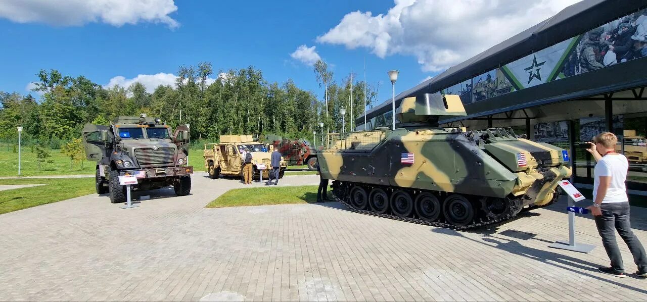 Парк патриот фото техники Ответы Mail.ru: Литва на этой неделе передаст Украине бронетранспортеры M113, те