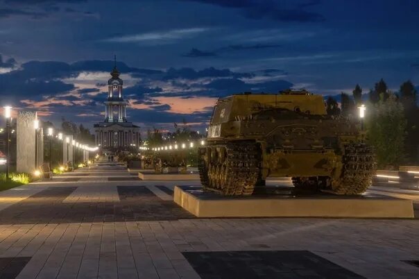 Парк патриот курск фото Парк "Патриот" на проспекте Победы Курск. Обновлённая подсветка экспонатов и цен