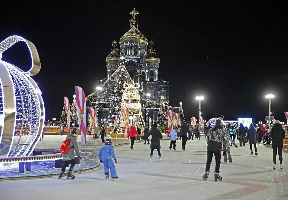 Парк патриот зимой фото Сергей Шойгу открыл каток в парке "Патриот": новогодние кадры