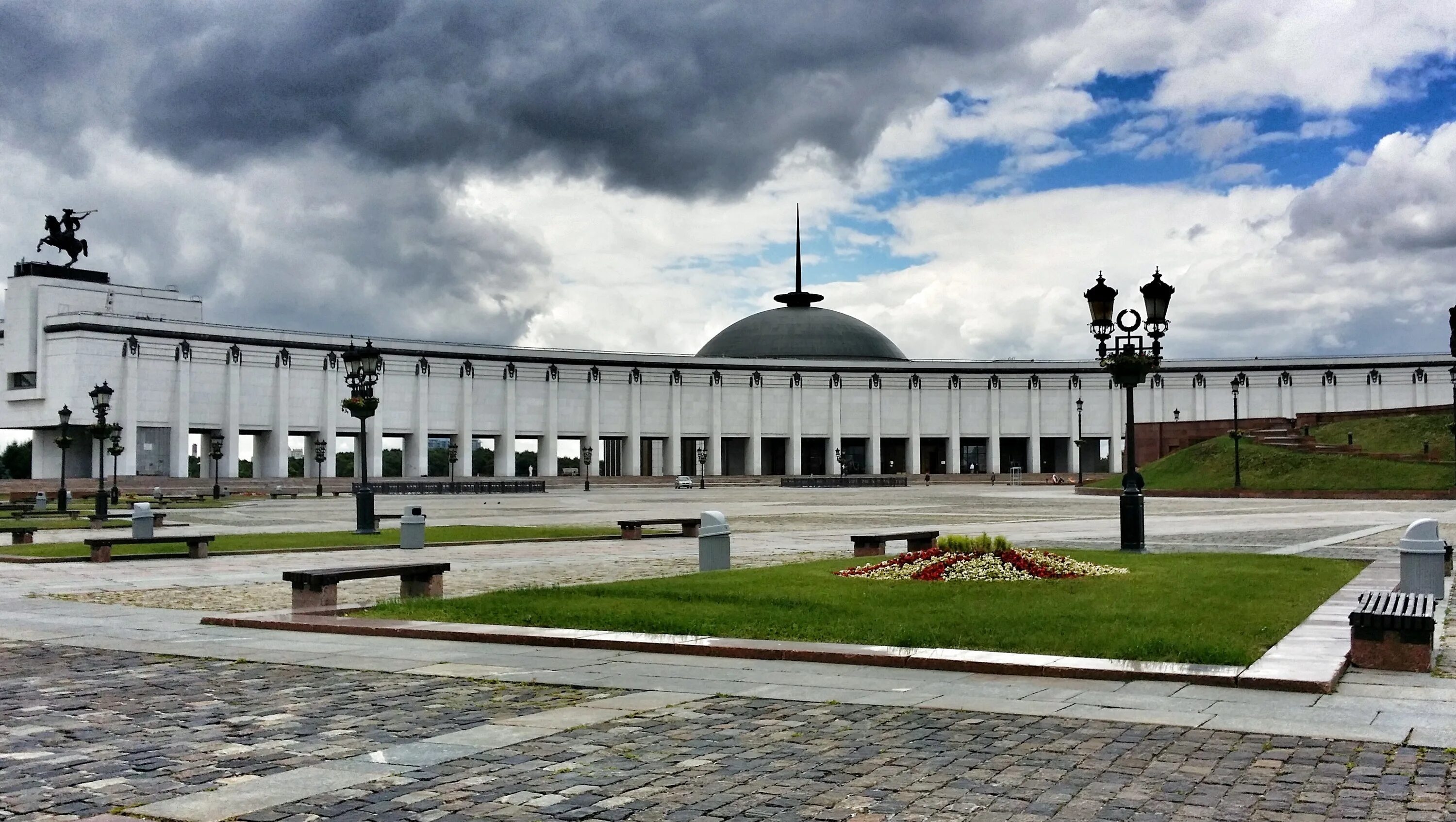 Парк победы москва музей фото Герои "РГ" дали открытый урок в Музее Победы, куда пришло из космоса завещание ф