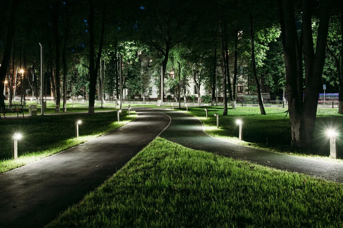 Парк победы наро фоминск фото Фото: Кантемировский парк, парк культуры и отдыха, Московская область, Наро-Фоми