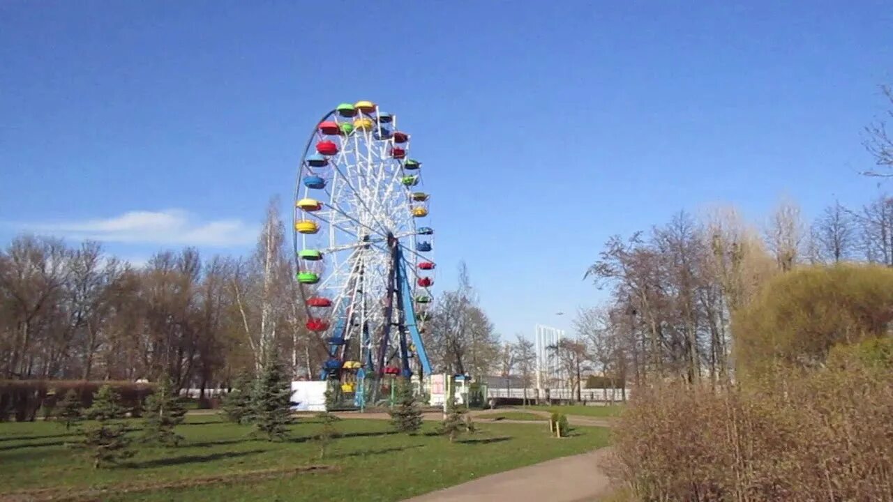 Парк победы санкт петербург аттракционы фото Парк Победы в Санкт Петербурге в пятницу, накануне 1 мая 2020.Пустой парк аттрак