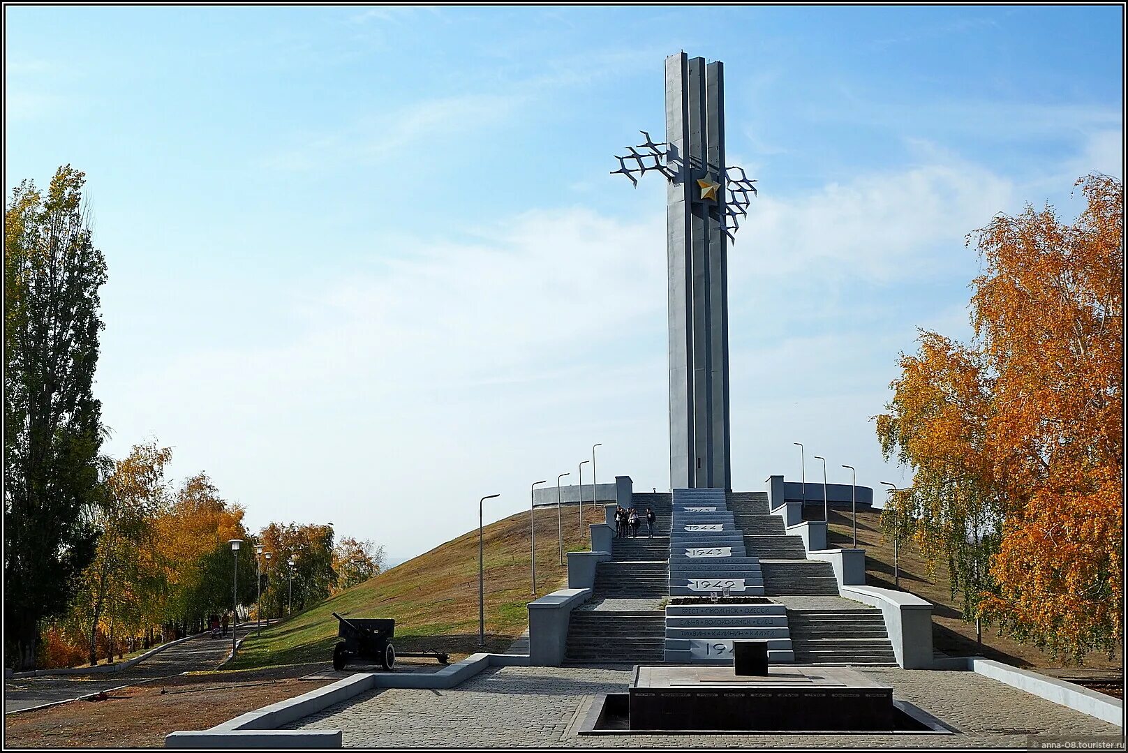 Парк победы саратов фото Парк Победы в Саратове, отзыв от Anna_08 - "Рыжая осень в саратовском Парке Побе