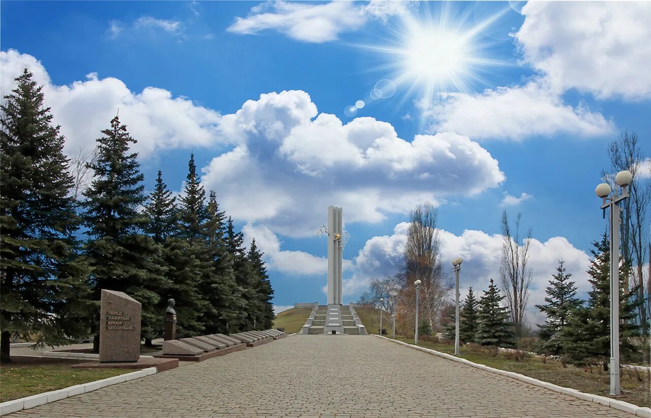 Парк победы саратов журавли фото Файл:Парк Победы (Саратов) Мемориал Журавли.JPG - Википедия