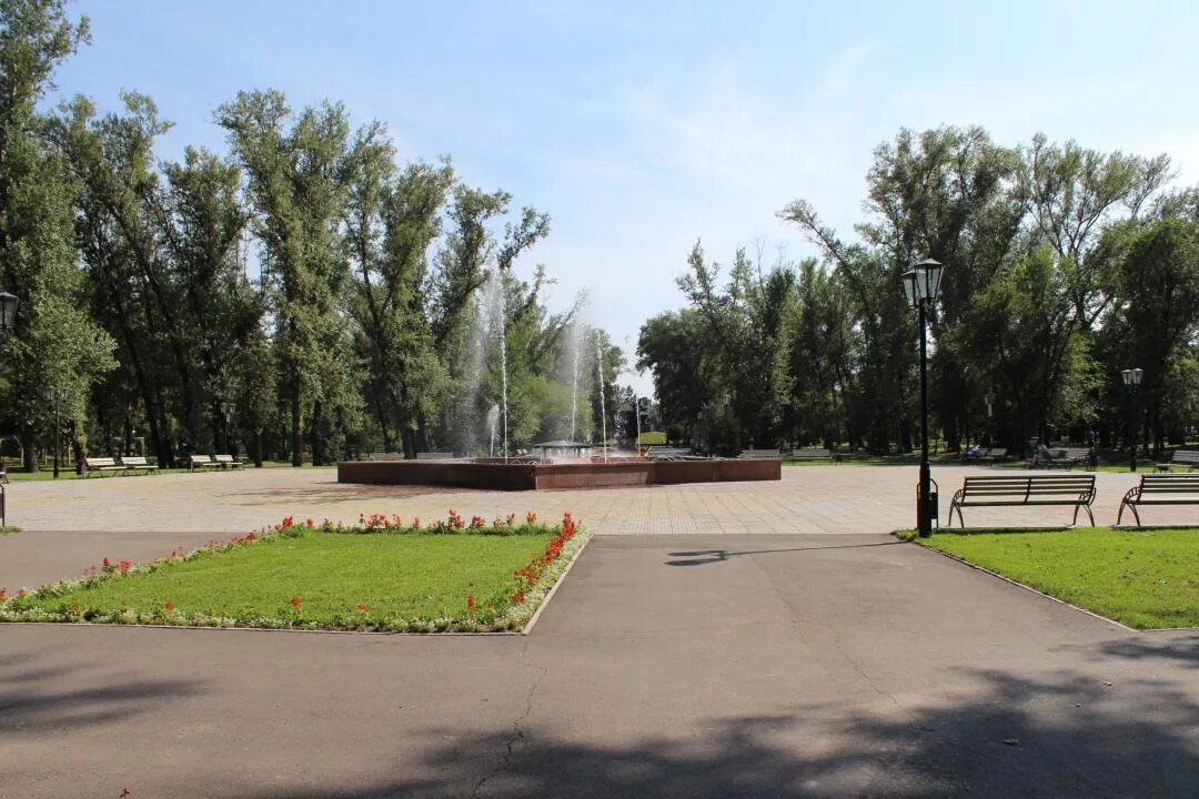 Парк победы сегодня фото Абакан - Официальный портал В конкурсе на создание скульптурной композиции "Дети