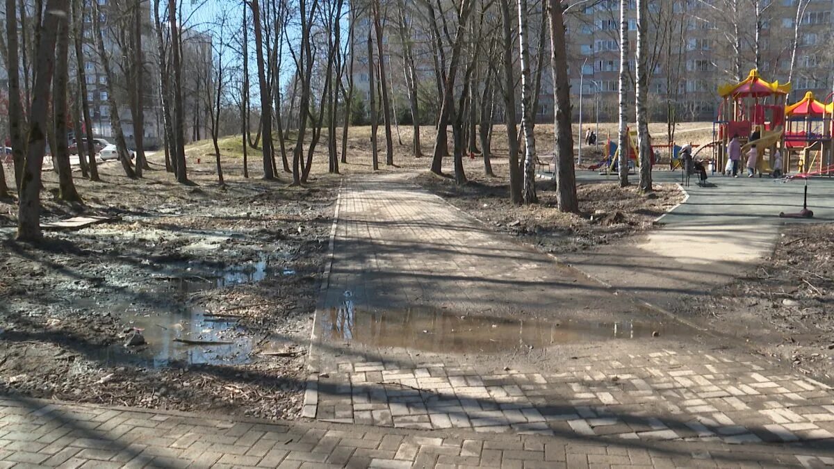 Парк победы ярославль парк победы фото Ярославцы жалуются на состояние благоустроенного в прошлом году парка Победы - В