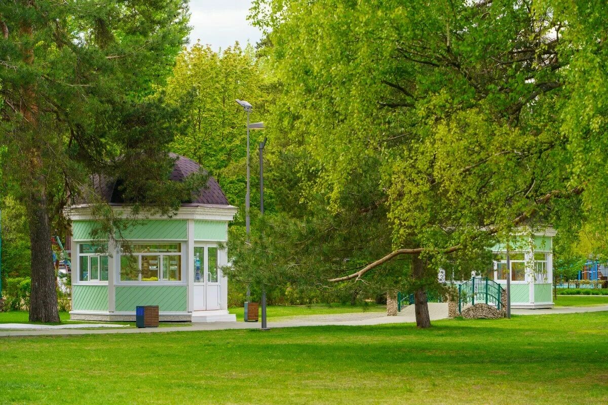 Парк покровский берег москва фото Беседки для отдыха. Покровский парк