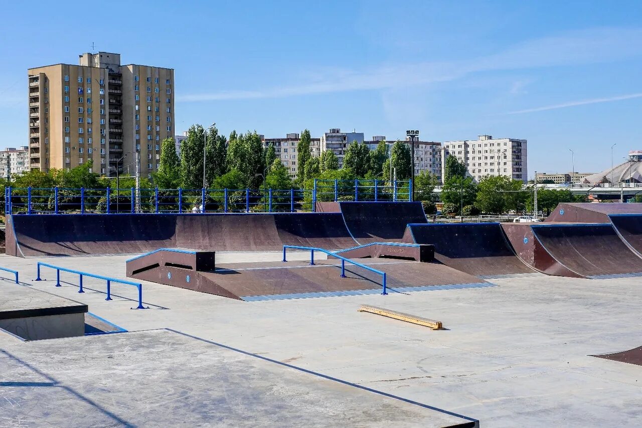 Парк старый оскол фото Фото: Скейтпарк, спортплощадка, Белгородская область, Старый Оскол, парк Зелёный