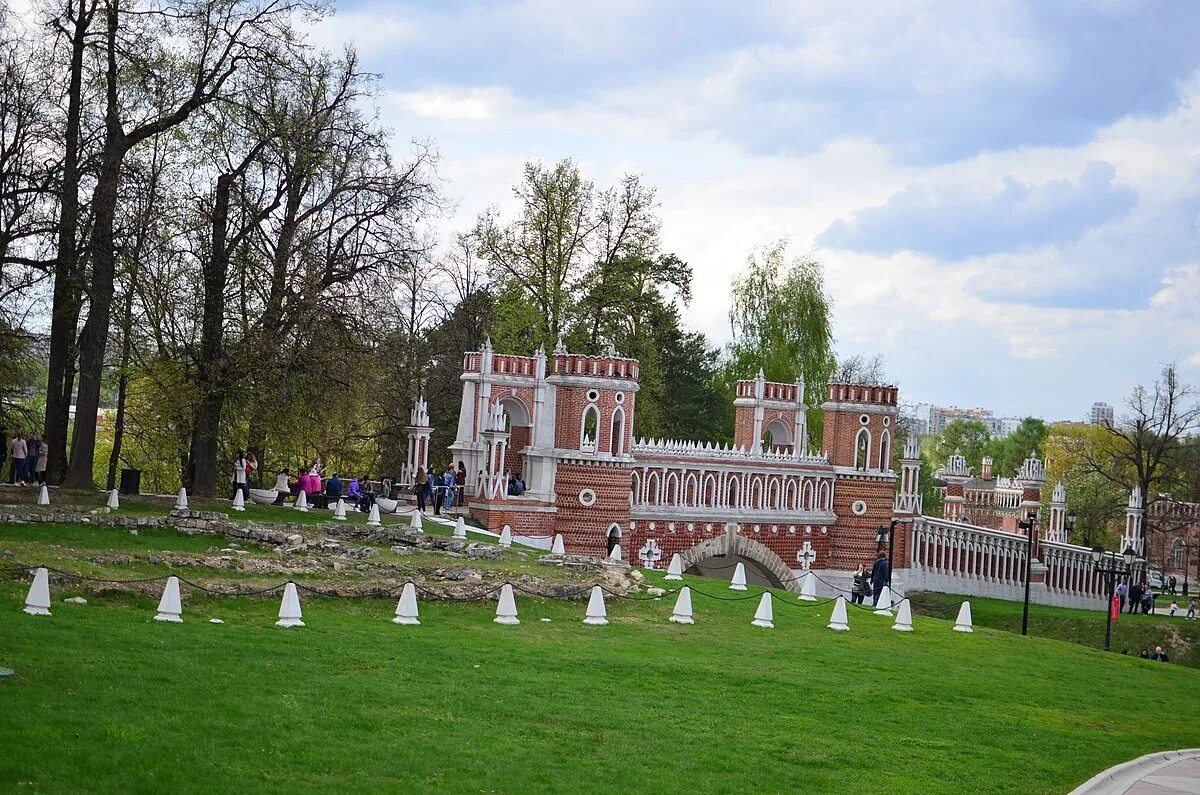 Парк царицыно сегодня фото File:Царицыно весной 2019. Фото 66.jpg - Wikimedia Commons