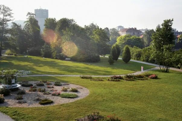 Парк тивали минск парк тивали фото Best things to do at Tivoli Park Ljubljana