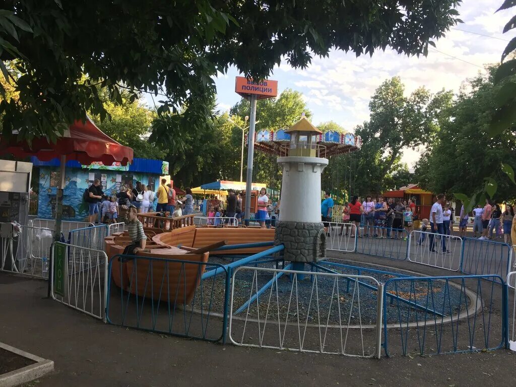 Парк тополя ул постникова 30б оренбург фото Topolya, amusement park, Russia, Orenburg, ulitsa Postnikova, 30А - Yandex Maps