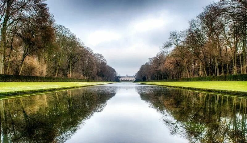 Парк у воды отражение фото Rule Of Symmetry In Photography - Ehab Photography