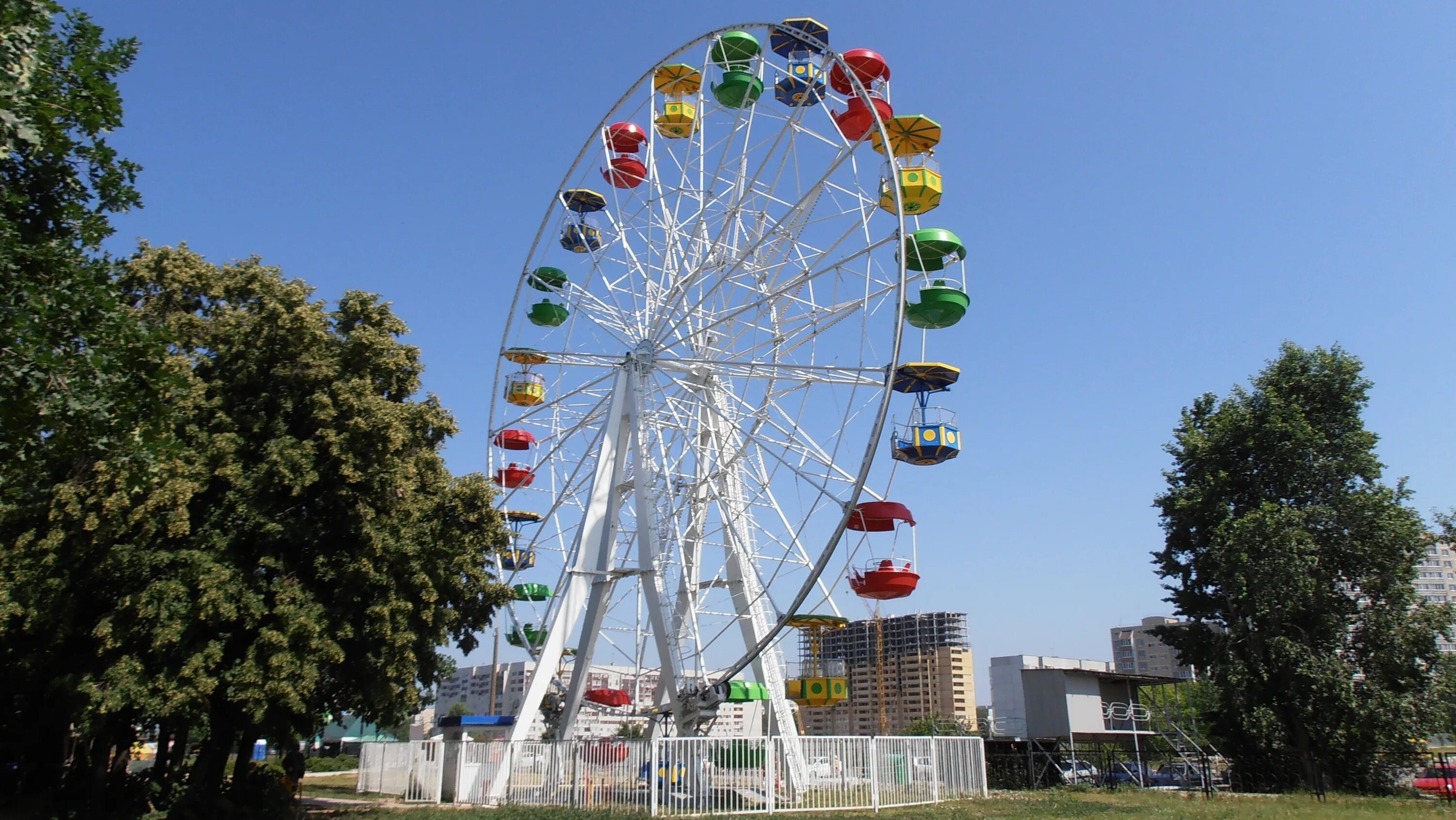 Парк ульяновска фото Photo: Pribrezhny Park, park, Ulyanovsk, Generala Tyuleneva Avenue, 44 - Yandex 