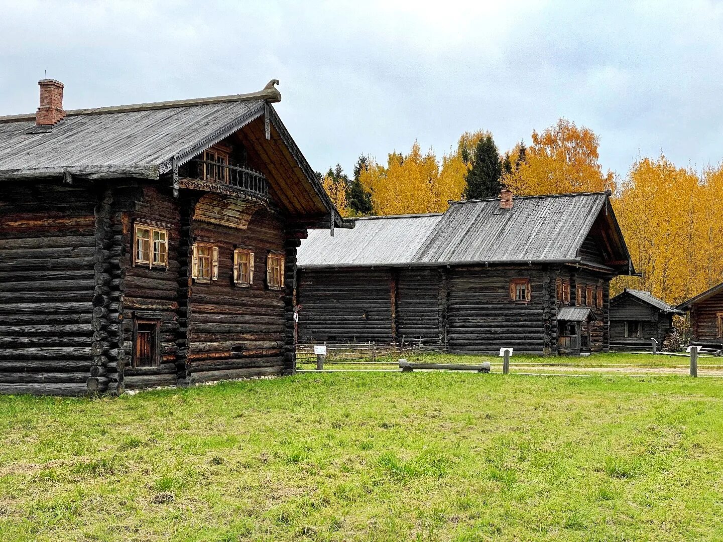 Парк в лесу вологда семенково фото КАК В СТАРИНУ ЖИЛИ НА СЕВЕРЕ - ДРЕВНИЕ ЖИЛИЩА. ВОЛОГДА - ПАРК СЕМЁНКОВО. РУССКИЙ