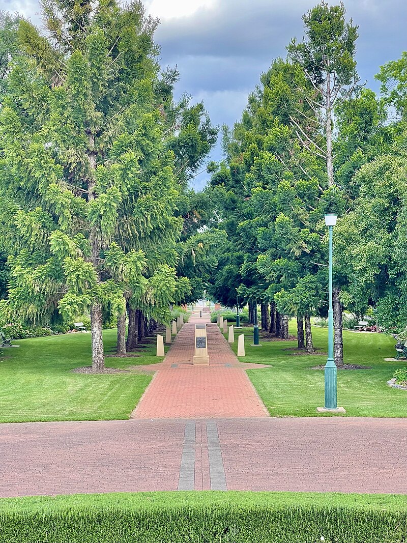 Парк виктория ул горького 285 фото File:Victoria Park, Dubbo, December 2021, 01.jpg - Wikimedia Commons