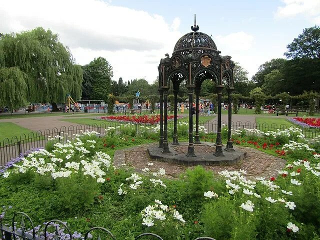 Парк виктория ул горького 285 фото Victoria Park, Cardiff - Wikipedia
