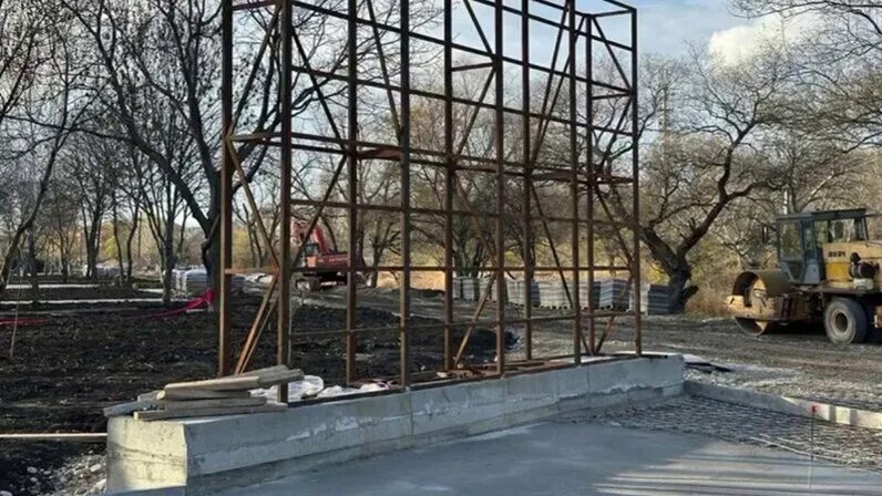 Парк водник пятигорск фото В пятигорском парке "Водник" заканчивают монтаж спортзоны: Новости