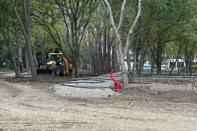 Парк водник пятигорск фото В Пятигорске продолжается благоустройство сквера в микрорайоне "Водник" 02.10.20