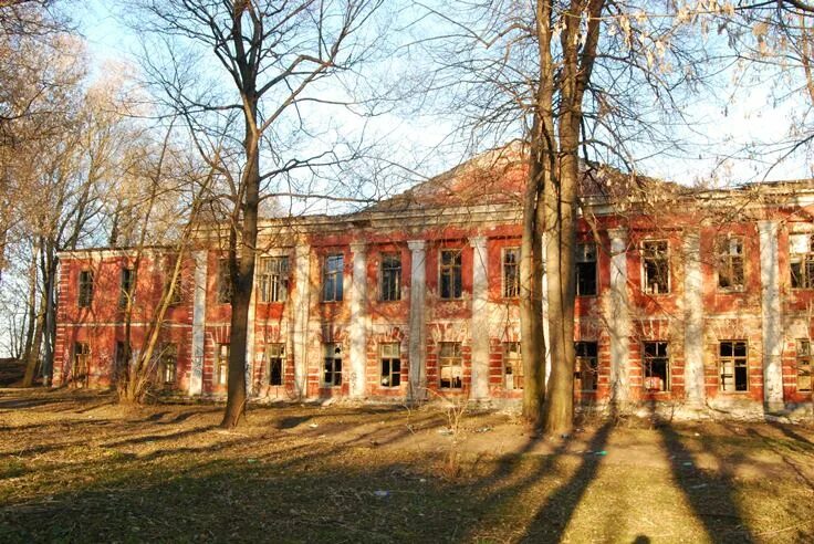 Парк воксал тверь парк воксал фото Парк "Воксал" (Губернская больница) (XVIII-XX). Парк: дубы, вязы, лиственницы, л