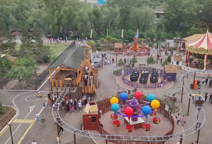 Парк зеленый остров омск фото Из-за открытия нового парка "Вокруг света" в Омске изменили режим работы светофо