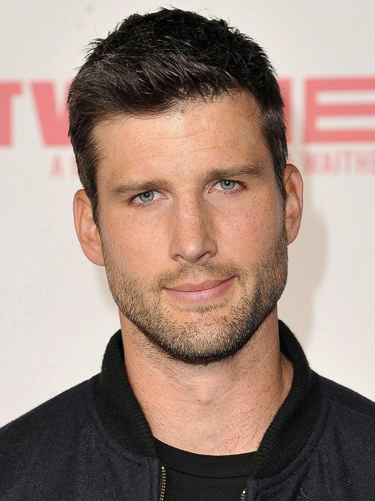 Паркер актеры и роли фото Parker Young - Latest News, Updates, Photos and Videos Yahoo