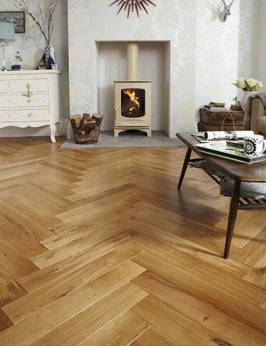Паркет елочка в современном интерьере Lovely herringbone flooring from tops tiles Herringbone wood floor, House floori